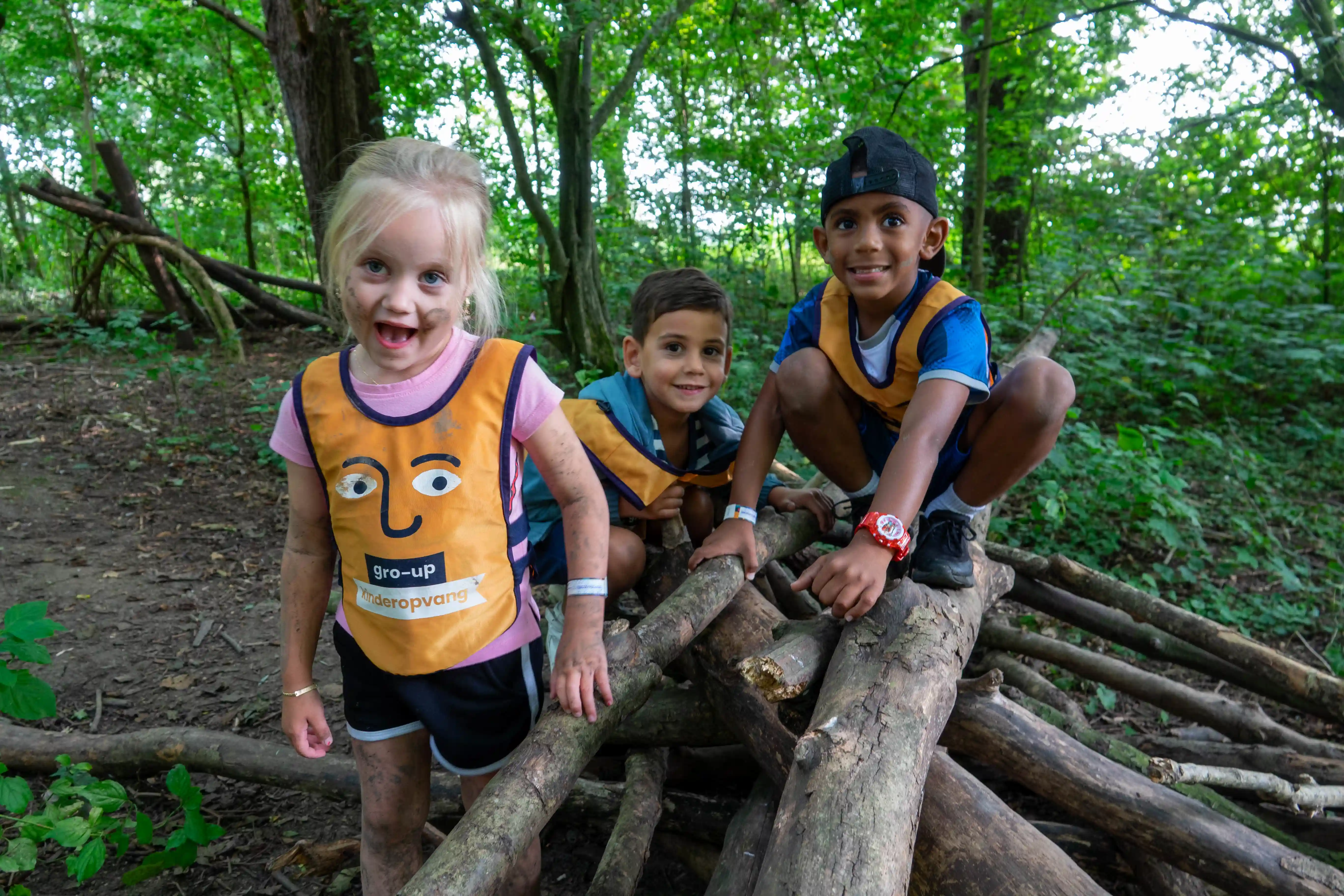Medina, Noah en Naseam op de camping in Dordrecht