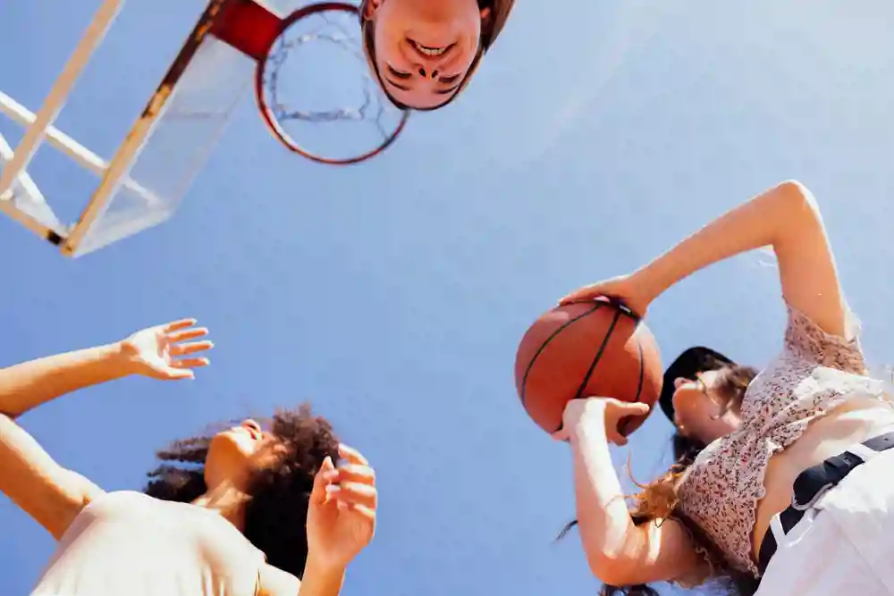 gro-up Basketballende meiden