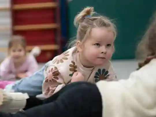 Met Peutergym Krijgen We De Kleintjes Aan Het Sporten peuter Met Peutergym Krijgen We De Kleintjes Aan Het Sporten peuter