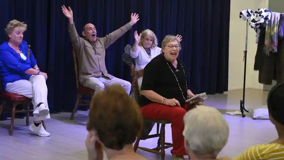 Lokaal Budget maakt voorstelling Moeders mogelijk Lokaal Budget maakt voorstelling Moeders mogelijk