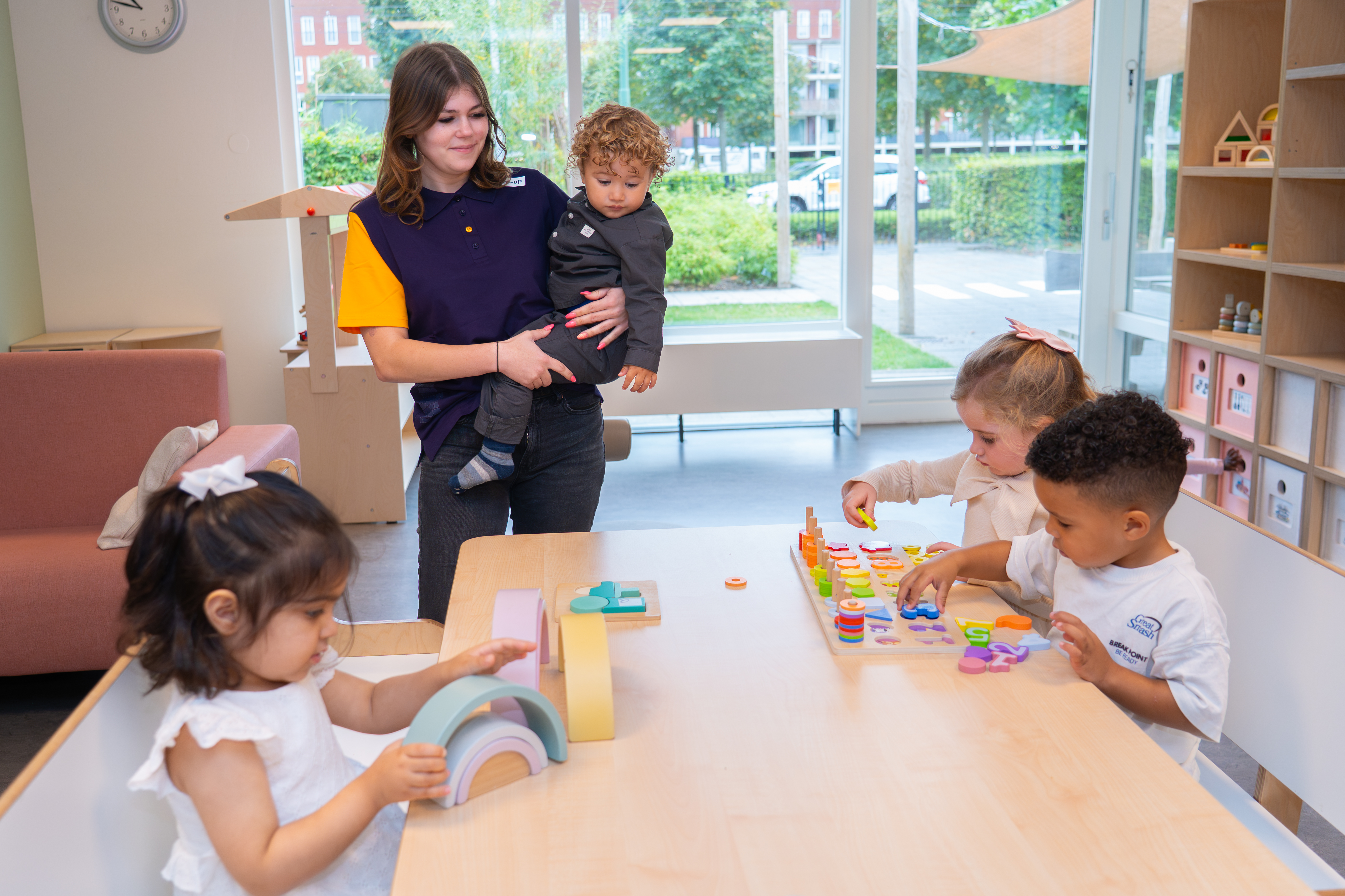 gro-up kinderdagverblijf in Capelle aan den IJssel kinderen spelen op de groep