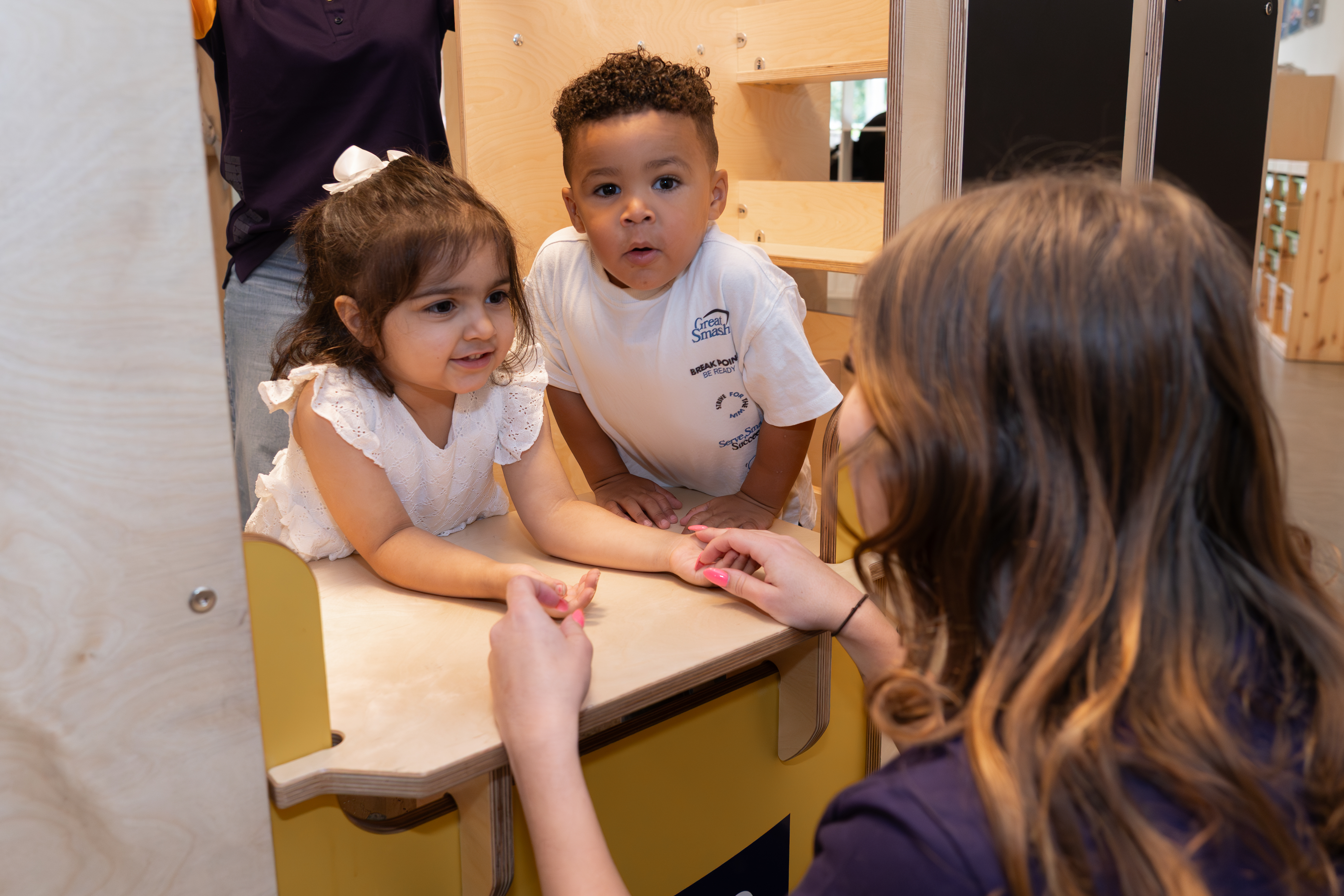Kinderen leren tellen bij peuteropvang Larimar van gro-up