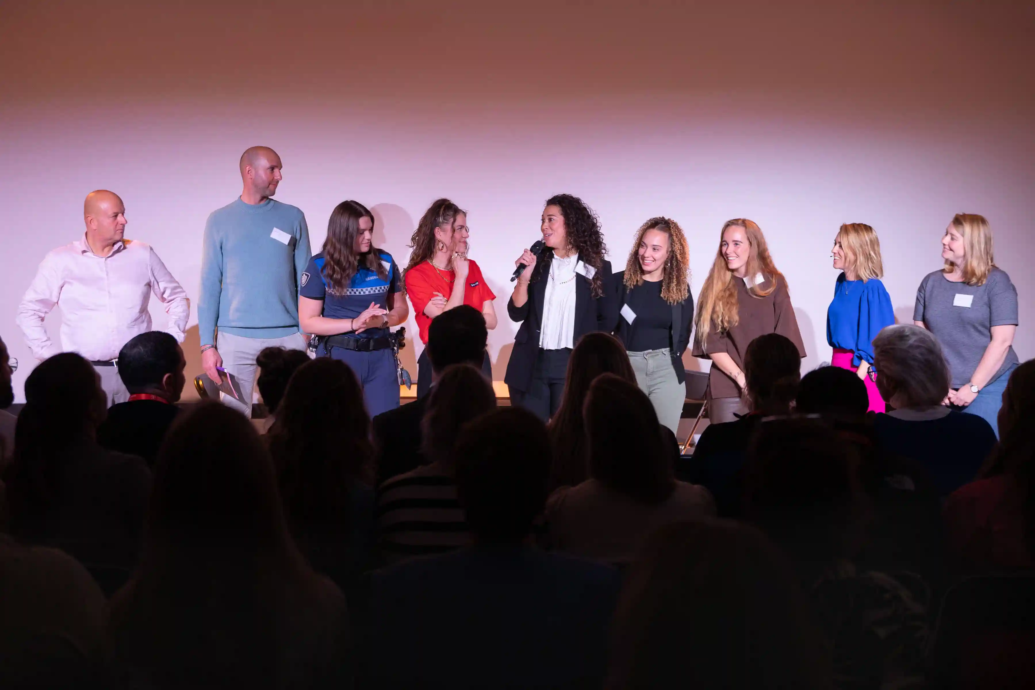 gro-up jeugd kwetsbare meiden versterken met EmpowHer in Gouda