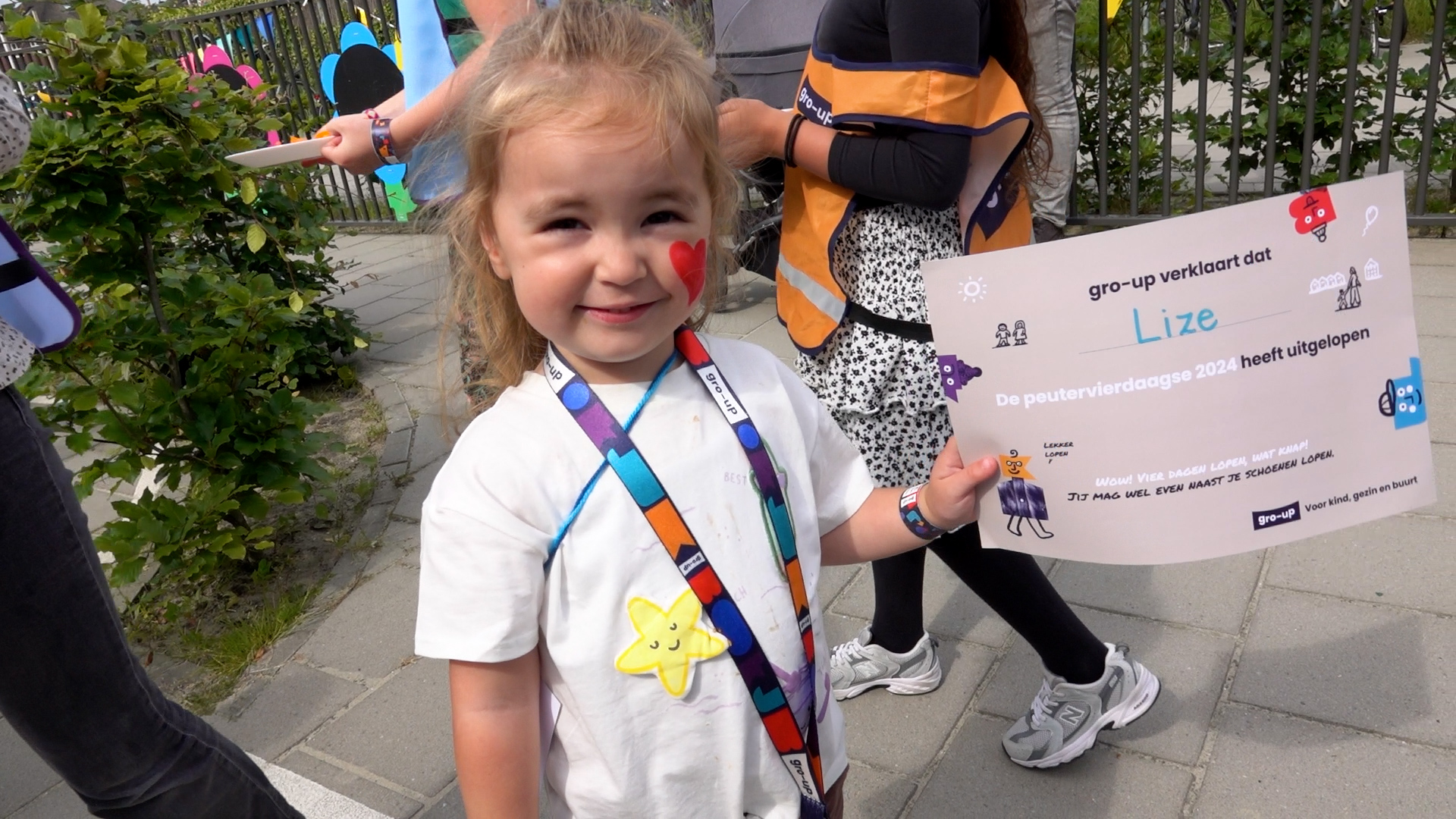 gro-up Lize heeft trots de peutervierdaagse uitgelopen