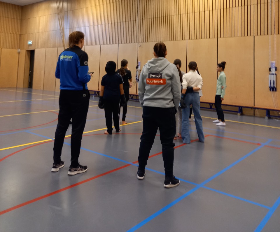 Een binnensportactiviteit van gro-up buurtwerk in Krimpen aan den IJssel