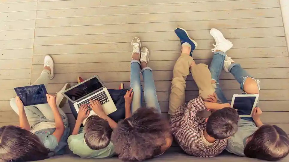 gro-up kinderen laptop Mediawijsheid gro-up kinderen laptop Mediawijsheid