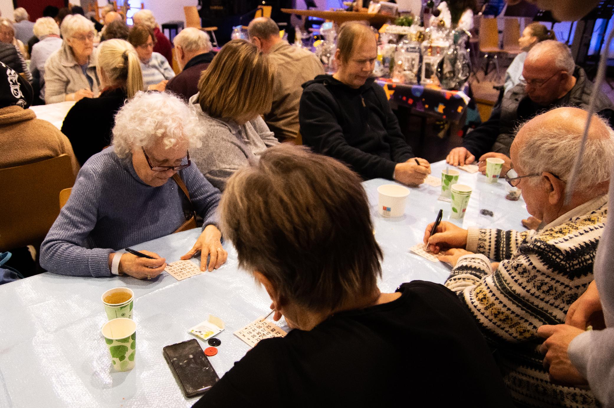 gro-up Nationale Vrijwilligersdag bingo in Zevenkamp